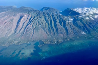 Billionaire’s Private Airline Prepares New Moloka‘i Route
