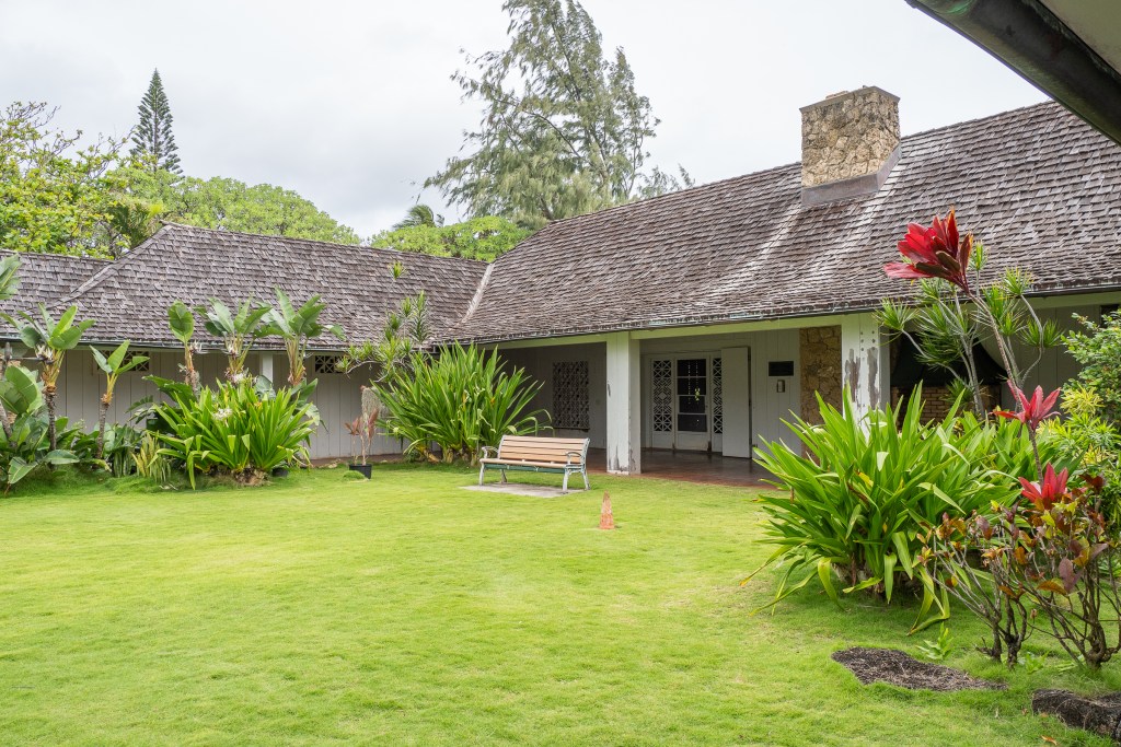 A view from the outside of the Boettcher estate building, designed by Ossipoff