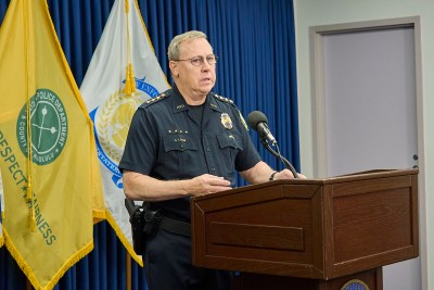 The Honolulu Police Chief Just Got A Good Job Review But Many Employees Think Otherwise