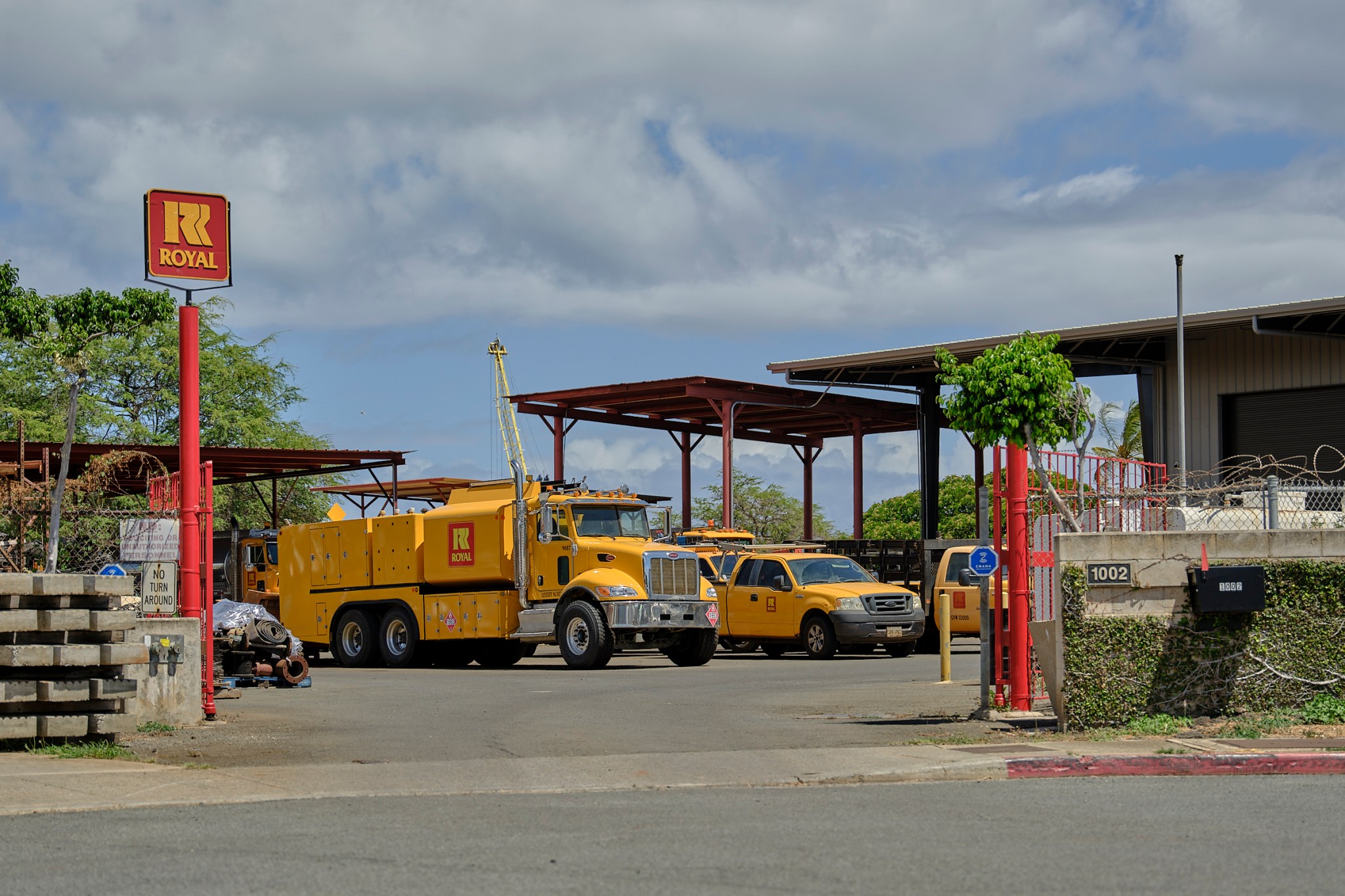 The base yard of Royal Construction at 1002 PuÕuwai Street in Sand Island. Photographed July 21st, 2024 (David Croxford/Civil Beat/2024)
