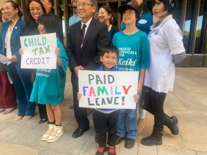Debate Keeps Swirling Around Paid Family Leave In Hawaiʻi
