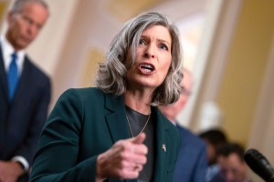 ‘Fraud Magnet’? Top Senator Wants To Halt SBA Contracts, Citing Hawaiʻi Case