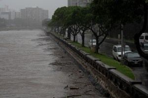 Storm Batters Hawaiʻi Causing Floods, Prolonged Outages And Toppled Trees
