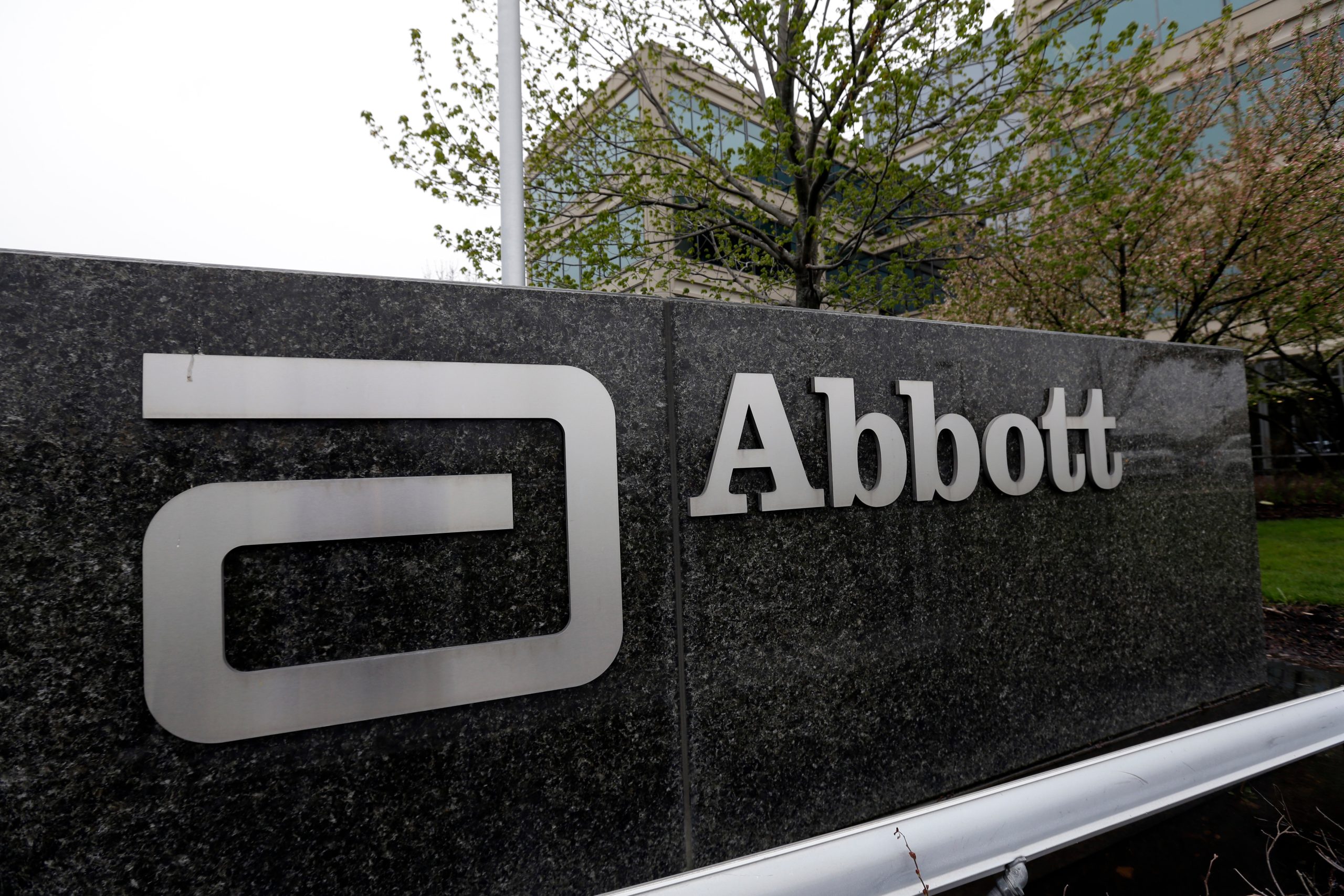 Whistleblower Alleges Medical Giant Bribed Hawaiʻi Provider
